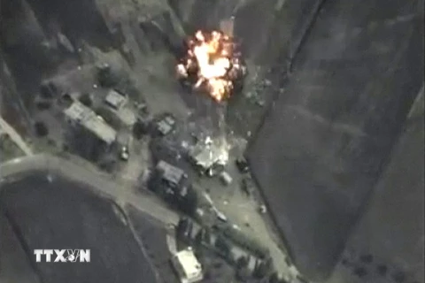 Máy bay chiến đấu Nga oanh kích các mục tiêu của IS ở vùng núi Syria ngày 30/9. (Nguồn: Reuters/TTXVN)