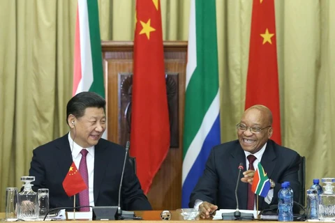 Tổng thống Nam Phi Jacob Zuma (phải) đã hội đàm với Chủ tịch Trung Quốc Tập Cận Bình. (Nguồn: Xinhua)