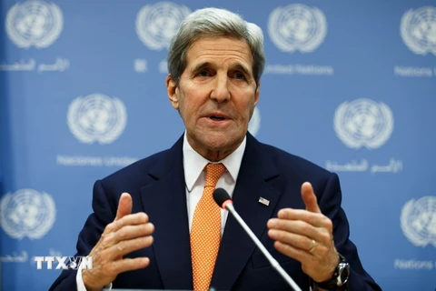 Ngoại trưởng Mỹ John Kerry phát biểu tại một cuộc họp báo ở New York ngày 19/12/2015. (Nguồn: THX/TTXVN)