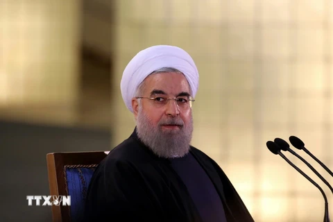 Tổng thống Iran Hassan Rouhani tuyên bố bất kể lệnh trừng phạt mới nào của Mỹ đối với nước này sẽ bị đáp trả một cách thích đáng. (Nguồn: AFP/TTXVN)