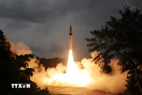 Ấn Độ đã tiến hành thành công vụ thử tên lửa Agni-V lần thứ hai năm 2013. (Nguồn: AFP/TTXVN)