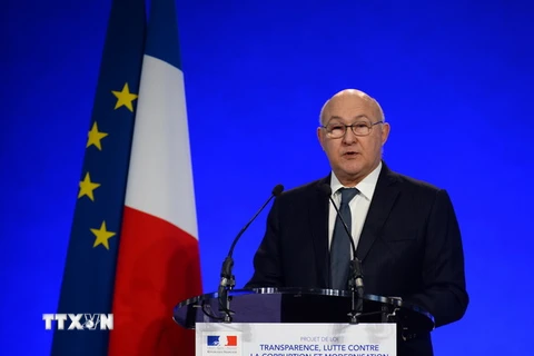 Bộ trưởng Tài chính Pháp Michel Sapin phát biểu tại thủ đô Paris ngày 30/3. (Nguồn: AFP/TTXVN)