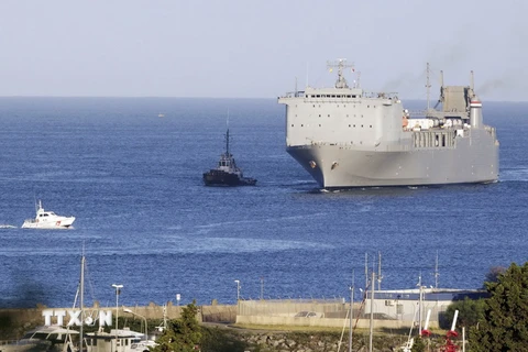 Tàu Mỹ tham gia tiêu hủy vũ khí hóa học của Syria. (Nguồn: AFP/TTXVN)