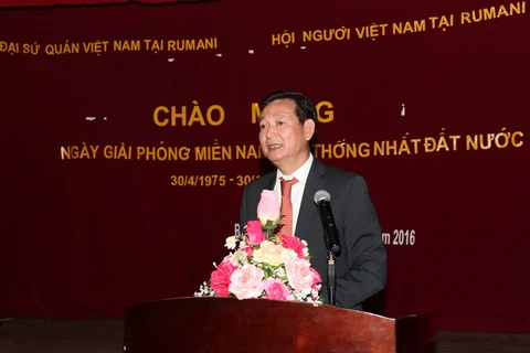 Đại sứ Trần Thành Công phát biểu tại lễ kỷ niệm (Nguồn: Đại sứ quán Việt Nam tại Romania)