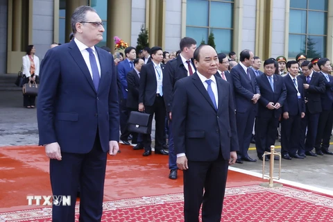 [Photo] Lễ đón Thủ tướng Nguyễn Xuân Phúc tại sân bay Nga