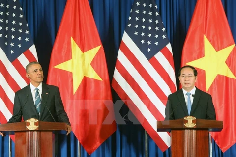 Chủ tịch nước Trần Đại Quang (bên phải) và Tổng thống Barack Obama. (Ảnh: Nhan Sáng/TTXVN)