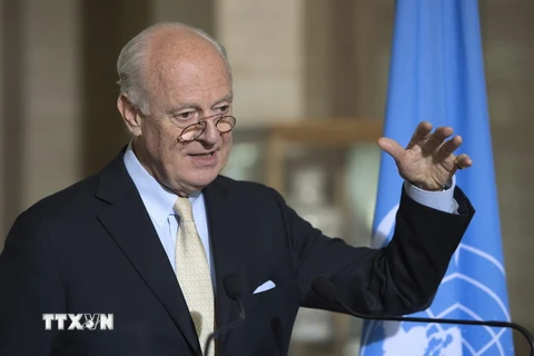 Đặc phái viên Liên hợp quốc, ông Staffan de Mistura, phát biểu tại trụ sở Liên minh châu Âu ở Geneva (Thụy Sỹ) ngày 26/5. (Nguồn: EPA/TTXVN)