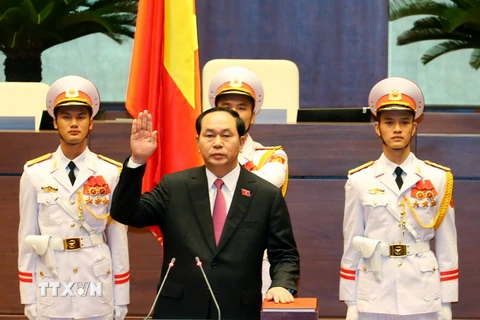 Chủ tịch nước Trần Đại Quang tuyên thệ nhậm chức. (Ảnh: Nhan Sáng/TTXVN) 