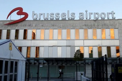 Một trong hai máy bay bị đe dọa đánh bom khi chuẩn bị hạ cánh xuống sân bay ở thủ đô Brussels. (Nguồn:ibtimes.co.uk)
