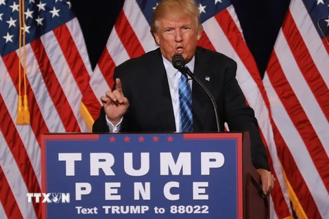 Ứng cử viên Tổng thống Mỹ Donald Trump phát biểu trong chiến dịch tranh cử tại bang Arizona ngày 31/8. (Nguồn: AFP/TTXVN)