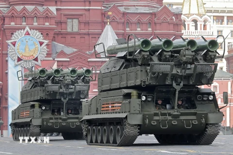Hệ thống tên lửa phòng không BUK của Nga. (Nguồn: EPA/TTXVN)