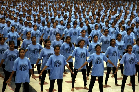 Hơn 6.000 nữ sinh Ấn Độ học cách tự vệ trước "yêu râu xanh"