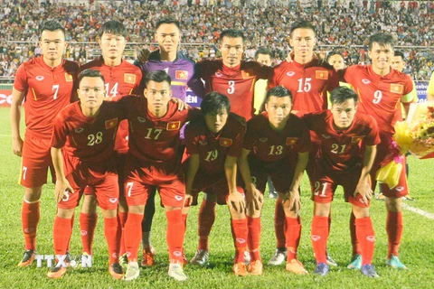 Đội hình ra sân của đội tuyển Việt Nam trong trận gặp đội tuyển Triều Tiên. (Ảnh: Quang Nhựt/TTXVN)