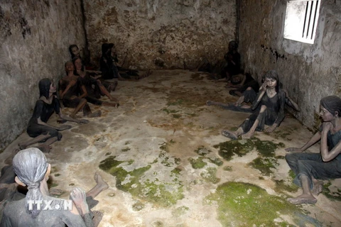 Phòng giam các nữ tù nhân trong nhà tù Côn đảo do Thực dân Pháp xây dựng. (Ảnh: Trọng Đức/TTXVN)