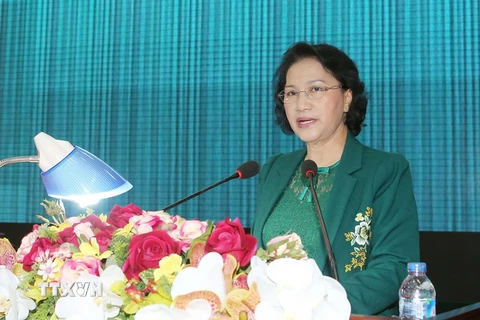 Chủ tịch Quốc hội Nguyễn Thị Kim Ngân phát biểu tại buổi tiếp xúc cử tri. (Ảnh: Trọng Đức/TTXVN)