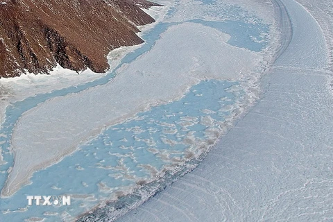 Sông băng tại Đông Bắc Greenland ngày 19/4/2013. (Nguồn: AFP/TTXVN)