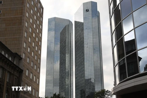 Trụ sở ngân hàng Deutsche Bank tại Frankfurt ngày 26/9/2016. (Nguồn: AFP/TTXVN)