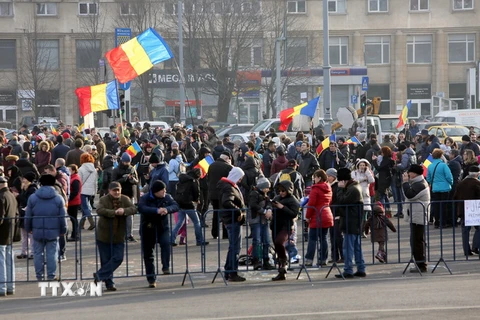 Biểu tình phản đối Chính phủ tại thủ đô Bucharest ngày 5/2. (Nguồn: THX/TTXVN)