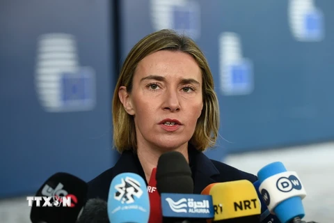 Bà Federica Mogherini phát biểu với báo giới tại Brussels, Bỉ ngày 6/2. (Nguồn: AFP/TTXVN)