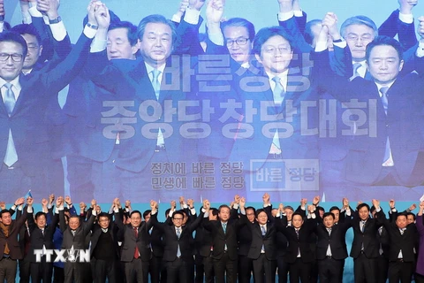 Các cựu nghị sỹ đảng Saenuri cầm quyền thành lập chính đảng mới. (Nguồn: Yonhap/TTXVN)
