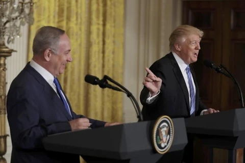 Tổng thống Mỹ Donald Trump (phải) và Thủ tướng Israel Netanyahu. (Nguồn: Reuters)