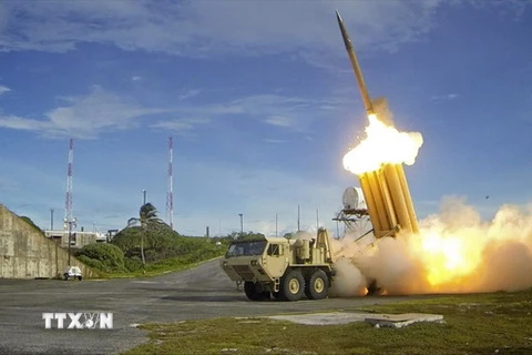 Tên lửa đánh chặn thuộc hệ thống THAAD được phóng thử thành công tại Mỹ ngày 10/9/2013. (Nguồn: EPA/TTXVN)