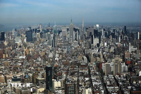 Các tòa nhà chọc trời tại thành phố New York, Mỹ ngày 10/4. (Nguồn: AFP/TTXVN)