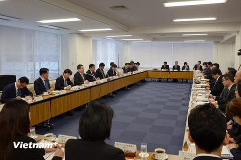 Toàn cảnh buổi tọa đàm với lãnh đạo các doanh nghiệp thuộc Phòng Thương mại và Công nghiệp Nhật Bản. (Ảnh: Thành Hữu/Vietnam+)