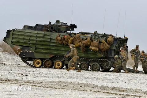 Binh sỹ Mỹ tham gia cuộc tập trận chung với quân đội Romania tại khu vực Biển Đen. (Nguồn: EPA/TTXVN)