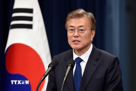 Tân Tổng thống Hàn Quốc Moon Jae-in tại cuộc họp báo ở Seoul ngày 10/5. (Nguồn: AFP/TTXVN)