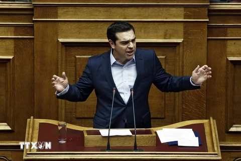 Thủ tướng Hy Lạp Alexis Tsipras phát biểu trước Quốc hội. (Nguồn: EPA/TTXVN)