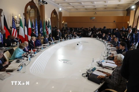 Toàn cảnh Hội nghị thượng đỉnh các nước G7 và lãnh đạo 5 nước châu Phi ở Taormina, ngày 27/5. (Nguồn: AFP/TTXVN)