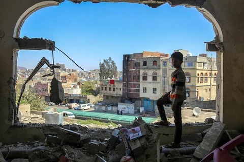 Cảnh tượng tan hoang ở Yemen sau một vụ tấn công. (Nguồn: Getty)