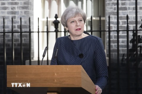 Thủ tướng Anh Theresa May trong cuộc họp báo kêu gọi tiến hành bầu cử trước thời hạn tại London ngày 18/4. (Nguồn: THX/TTXVN)