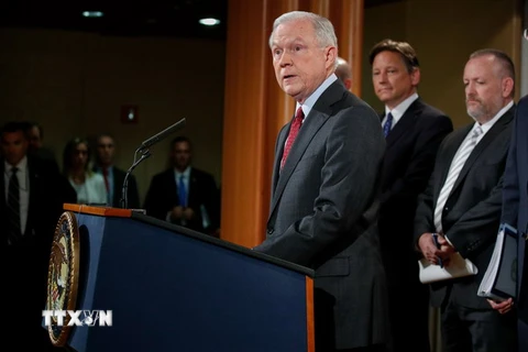 Bộ trưởng Tư pháp Mỹ Jeff Sessions trong cuộc họp báo ở thủ đô Washington ngày 20/7. (Nguồn: THX/TTXVN)