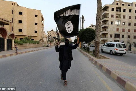 Một tay súng của IS. (Nguồn: Reuters)