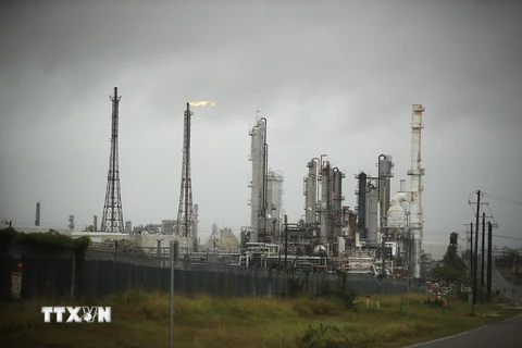 Quang cảnh nhà máy lọc dầu ở Corpus Christi, Texas, Mỹ. (Nguồn: AFP/TTXVN)