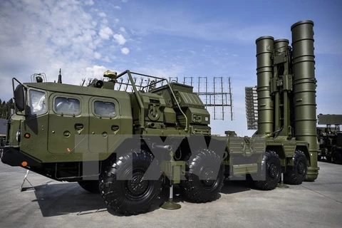 Hệ thống tên lửa phòng không tiên tiến S-400 của Nga. (Nguồn: AFP/TTXVN)
