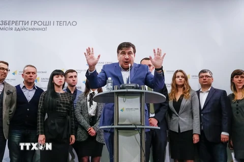 Cựu Tổng thống Gruzia Mikhail Saakashvili tại cuộc họp báo ở Kiev, Ukraine ngày 11/11. (Nguồn: EPA/TTXVN)