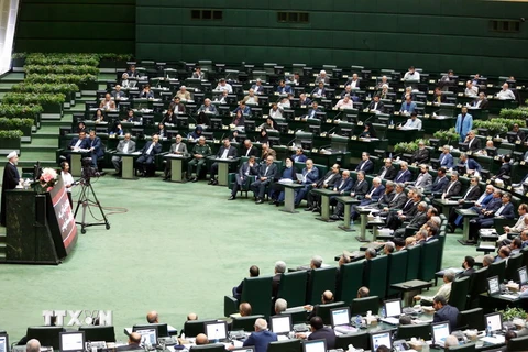 Một phiên họp của Quốc hội Iran. (Nguồn: AFP/TTXVN)