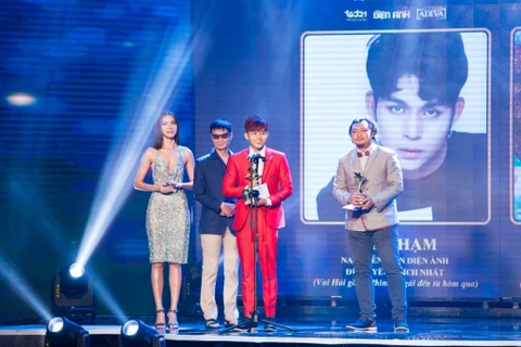 Jun Phạm giành giải Ngôi sao xanh với phim 'Cô gái đến từ hôm qua'