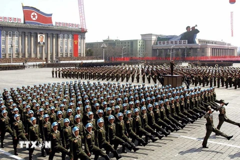 Lễ duyệt binh của lực lượng vũ trang Triều Tiên. (Nguồn: Business Insider/TTXVN)