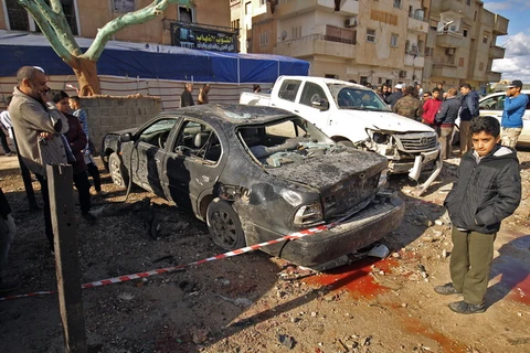 Hiện trường vụ đánh bom ở Benghazi, Libya ngày 24/1. (Nguồn: AFP/TTXVN)