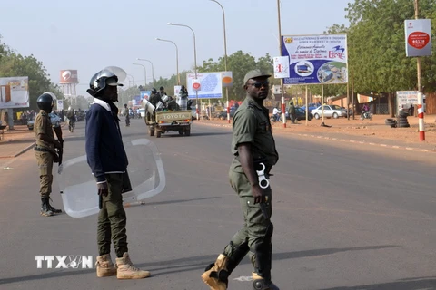 Cảnh sát Niger tuần tra tại Niamey. (Nguồn: AFP/TTXVN)