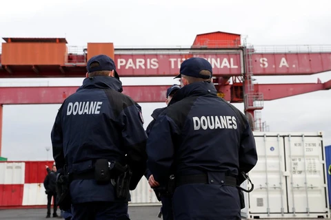 Nhân viên hải quan Pháp. (Nguồn: Reuters)