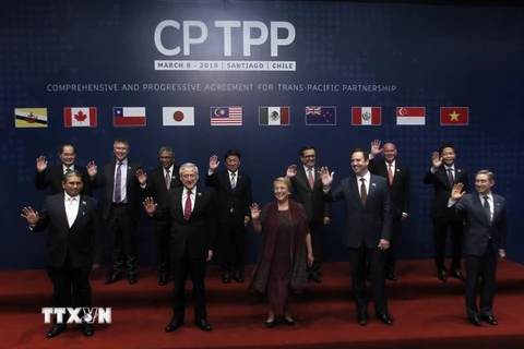 Đại diện các nước tại lễ ký thỏa thuận CPTPP ở Santiago, Chile ngày 8/3. (Nguồn: AFP/TTXVN)