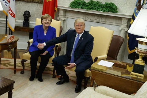 Tổng thống Mỹ Donald Trump và Thủ tướng Đức Angela Merkel. (Nguồn: AP)
