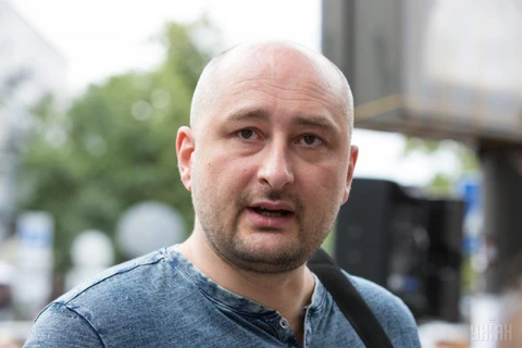 Nhà báo Nga Arkadiy Babchenko. (Nguồn: kiev.unian.info)