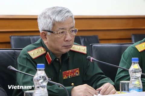 Thượng tướng Nguyễn Chí Vịnh, Thứ trưởng Bộ Quốc phòng, phát biểu tại Đối thoại. (Ảnh: Huy Bình/Vietnam+)