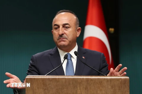 Ngoại trưởng Thổ Nhĩ Kỳ Mevlut Cavusoglu phát biểu trong cuộc họp báo tại Ankara. (Nguồn: AFP/TTXVN)